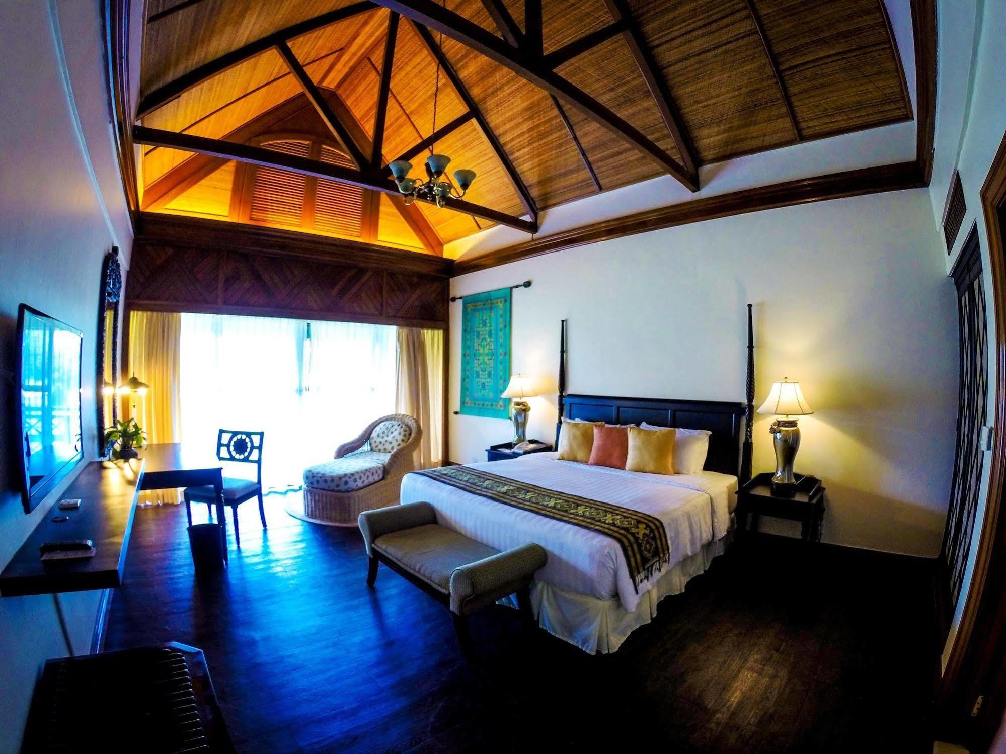 Villa At Nexus Resort & Spa Karambunai Kampong Bikasan 外观 照片