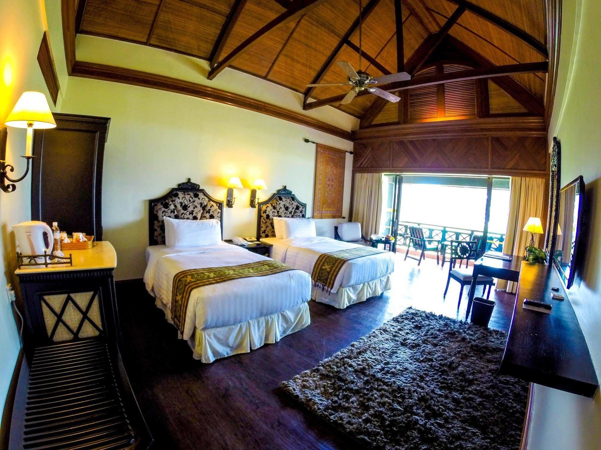 Villa At Nexus Resort & Spa Karambunai Kampong Bikasan 外观 照片
