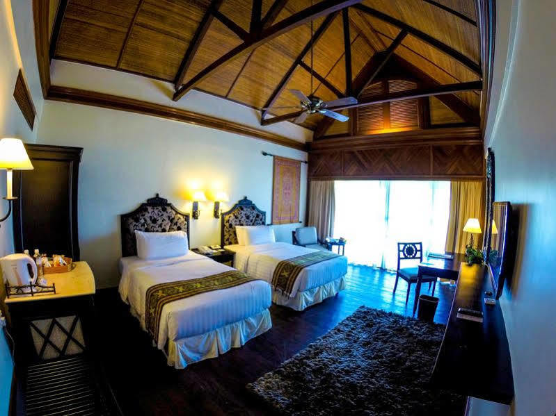 Villa At Nexus Resort & Spa Karambunai Kampong Bikasan 外观 照片