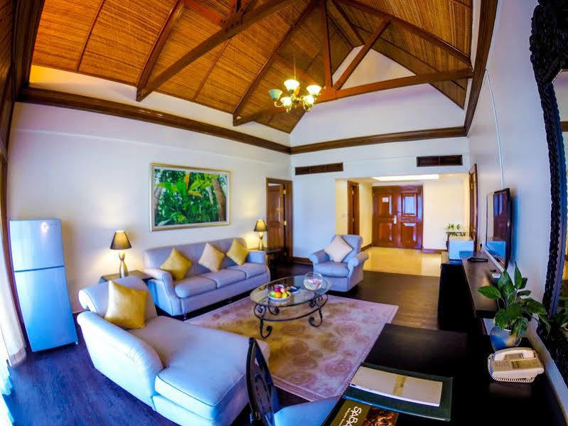Villa At Nexus Resort & Spa Karambunai Kampong Bikasan 外观 照片