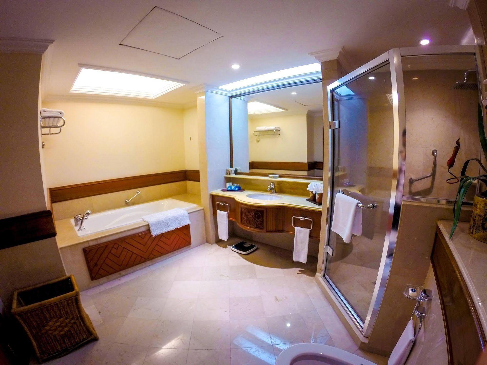 Villa At Nexus Resort & Spa Karambunai Kampong Bikasan 外观 照片