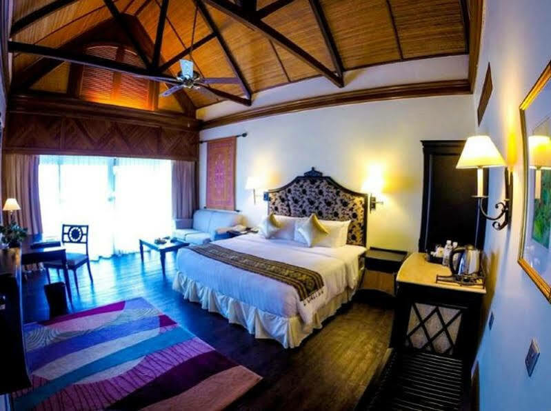 Villa At Nexus Resort & Spa Karambunai Kampong Bikasan 外观 照片